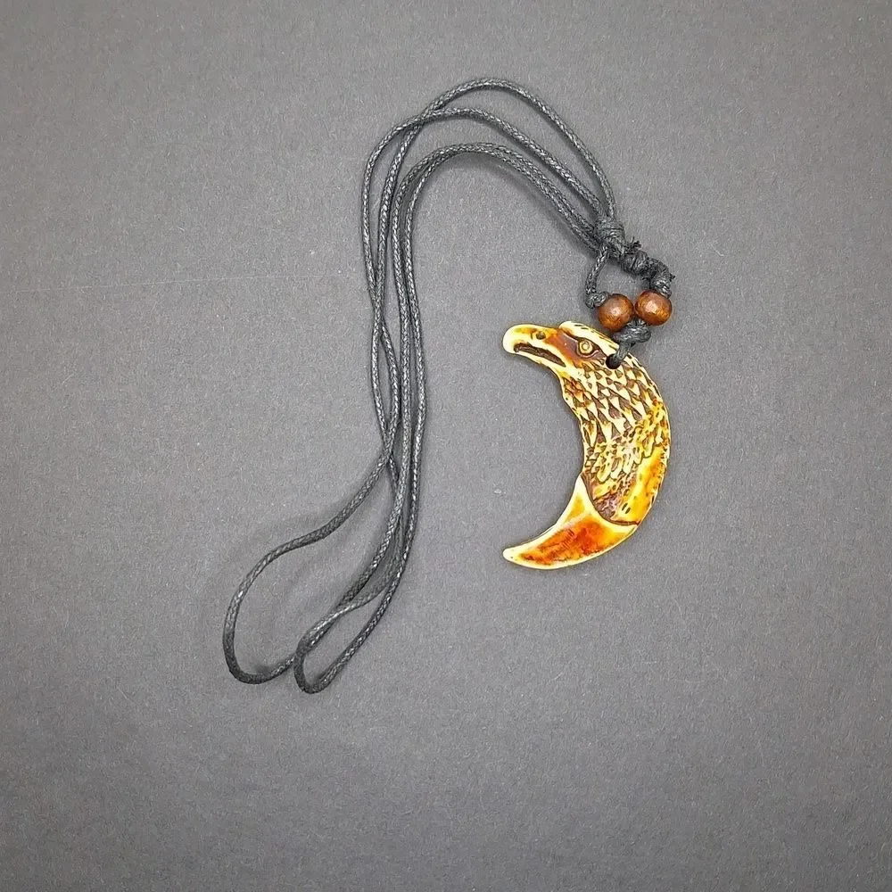 Eagle head tooth shaped pendant adjustable necklace